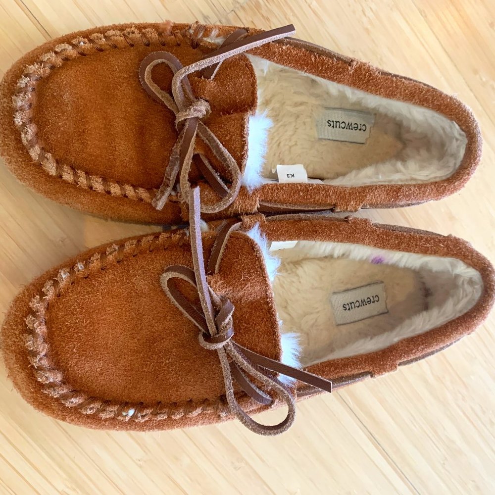 Crewcut Suede Kid's Slippers with Faux Shearling Lining K3